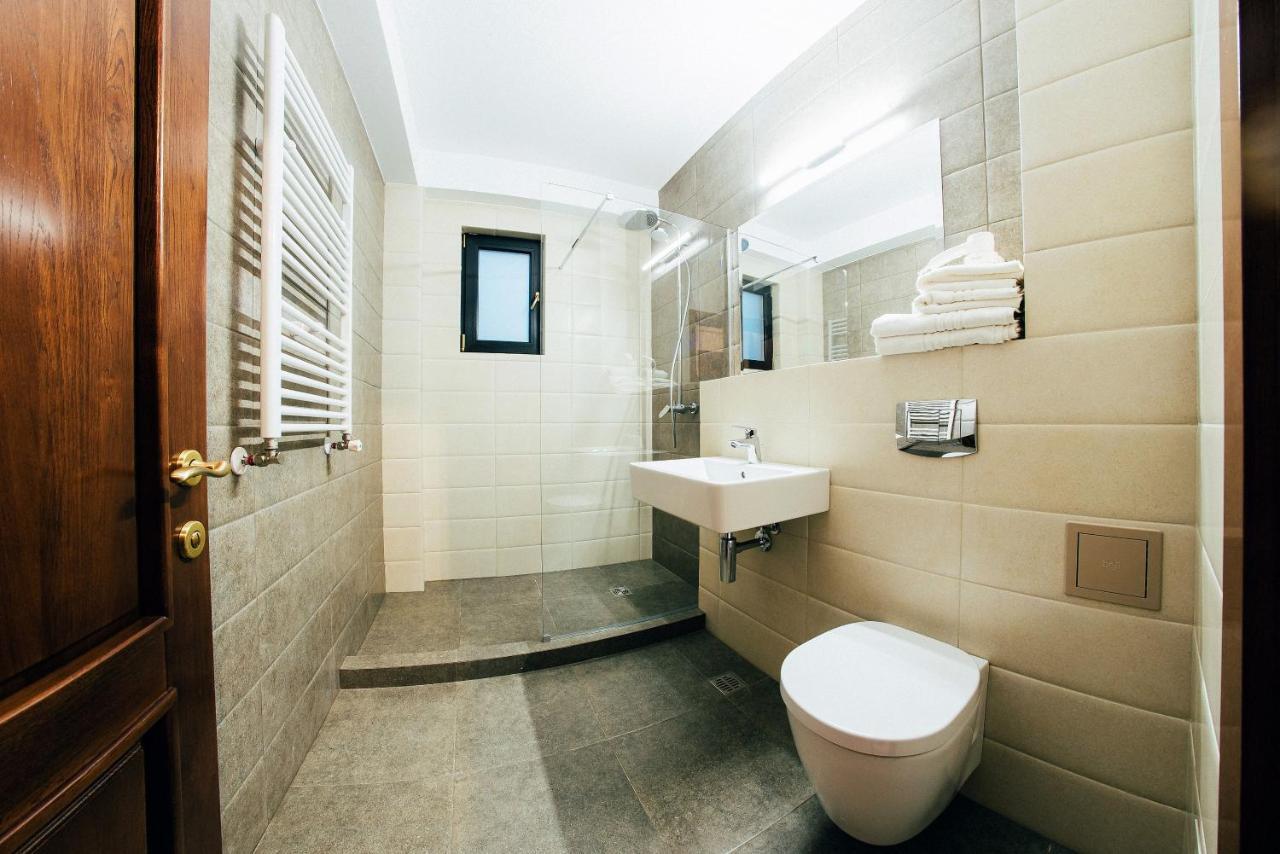 Hotel Buchenland Гура-Гуморулуй Экстерьер фото